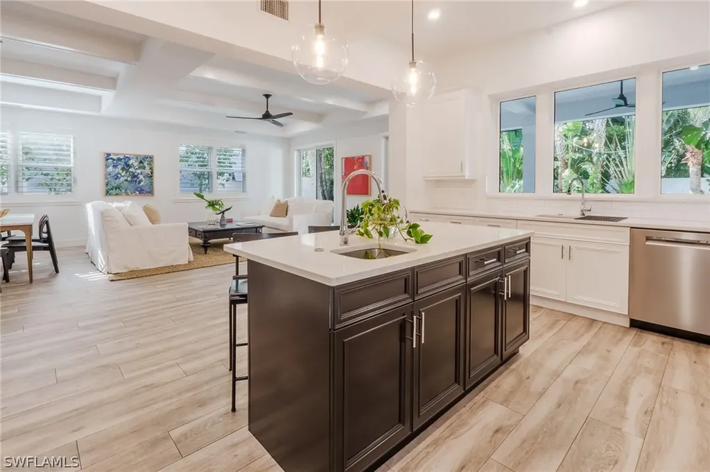 1075 Frank Whiteman Boulevard Naples FL 34103