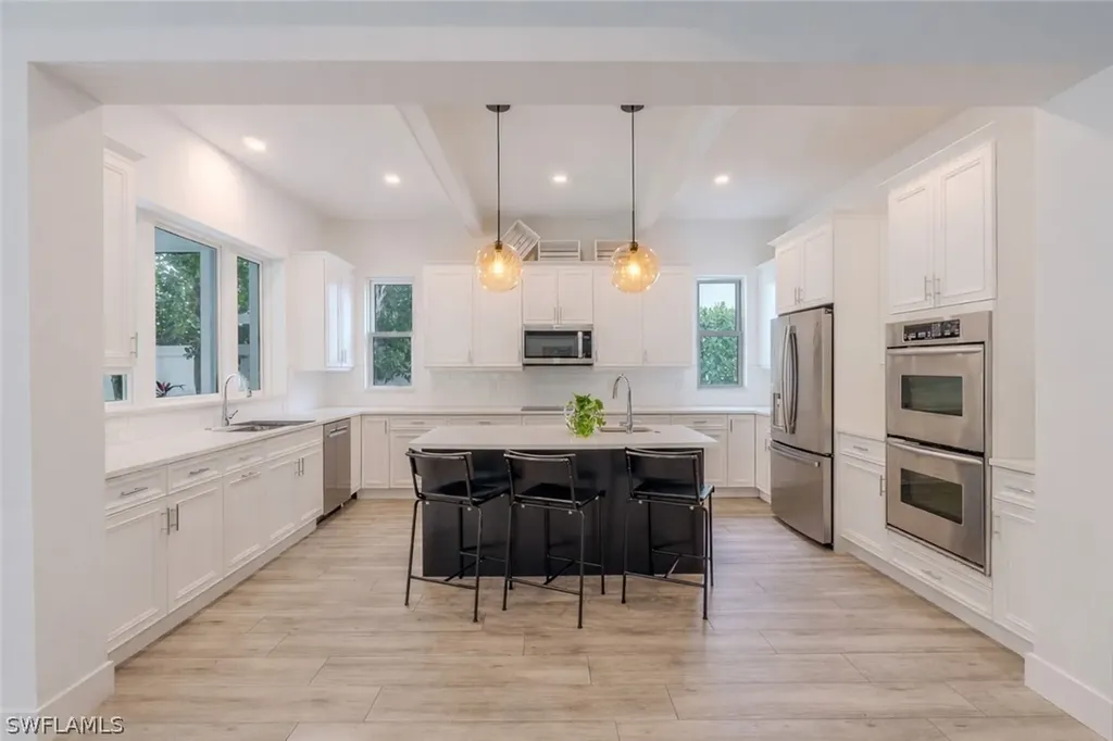 1075 Frank Whiteman Boulevard Naples FL 34103