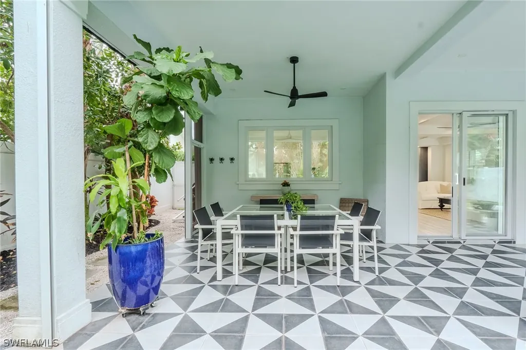 1075 Frank Whiteman Boulevard Naples FL 34103