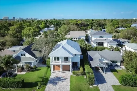1075 Frank Whiteman Boulevard Naples FL 34103
