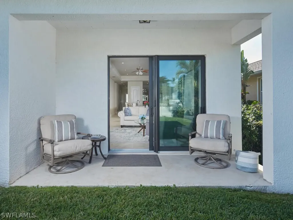 1119 Ridge Street Naples FL 34103