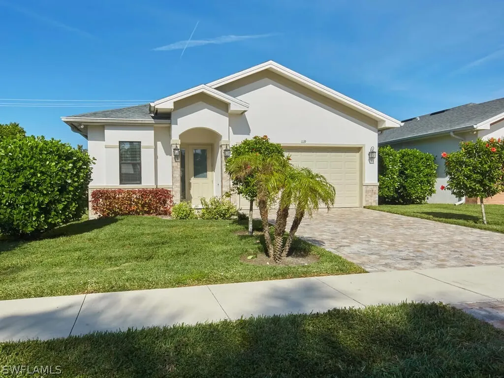 1119 Ridge Street Naples FL 34103
