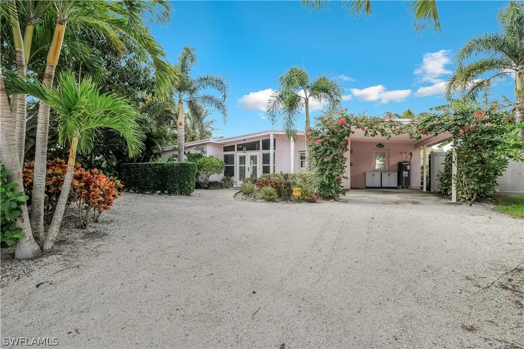 1712 Harbor Lane Naples FL 34104