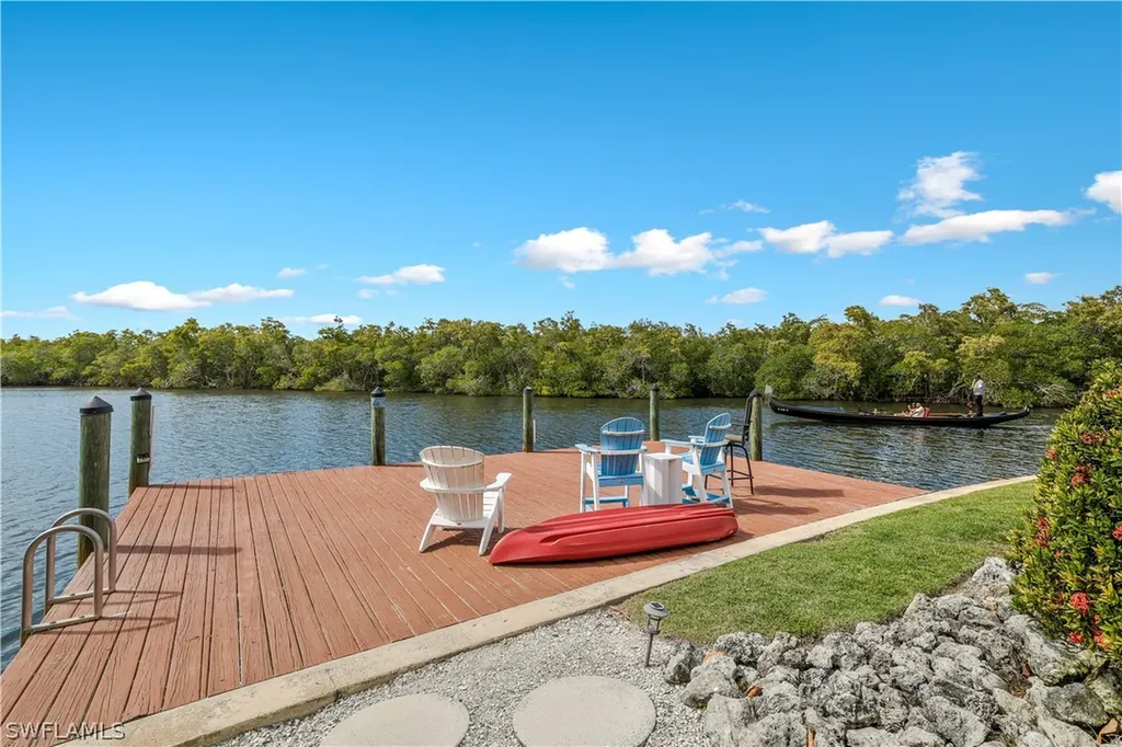 1712 Harbor Lane Naples FL 34104