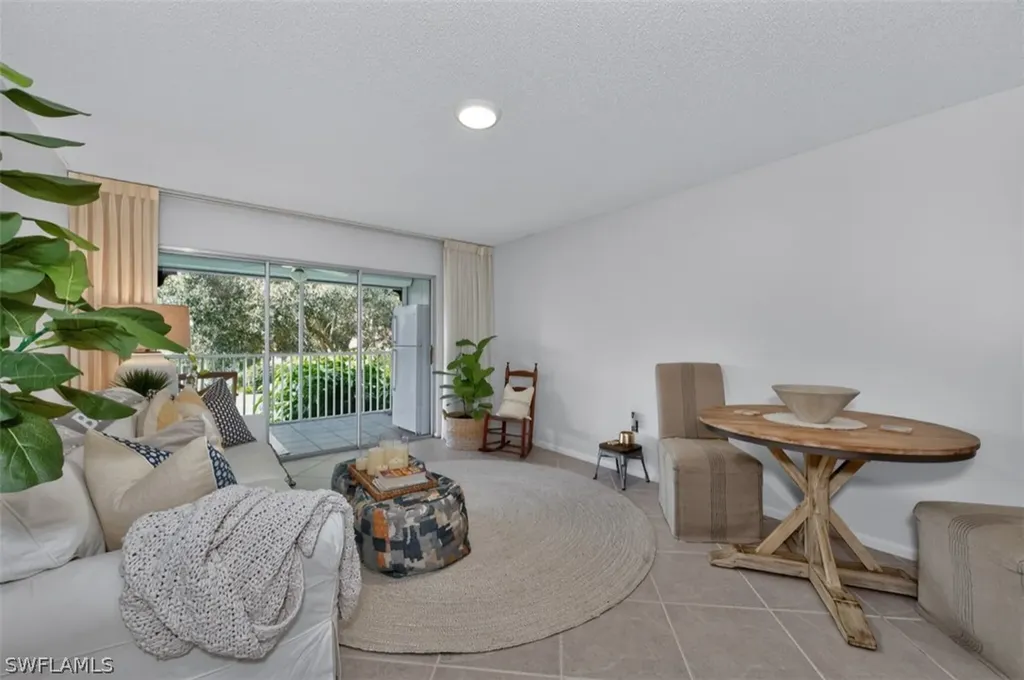 3300 Binnacle Drive Naples FL 34103