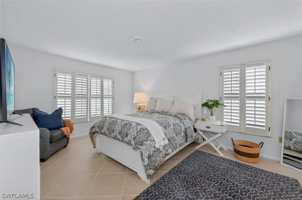 3300 Binnacle Drive Naples FL 34103