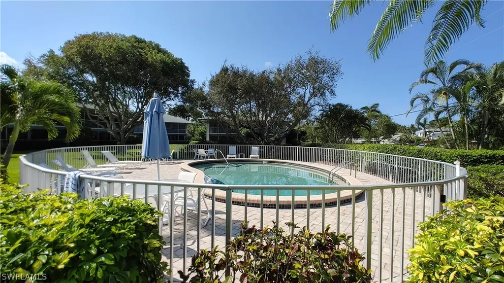 3300 Binnacle Drive Naples FL 34103