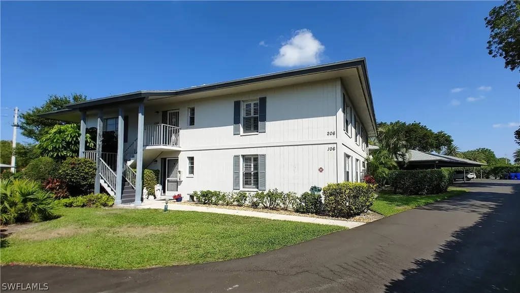 3300 Binnacle Drive Naples FL 34103