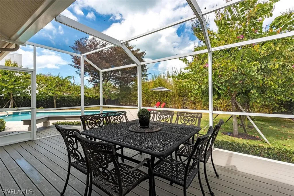263 N Lake Drive Naples FL 34102