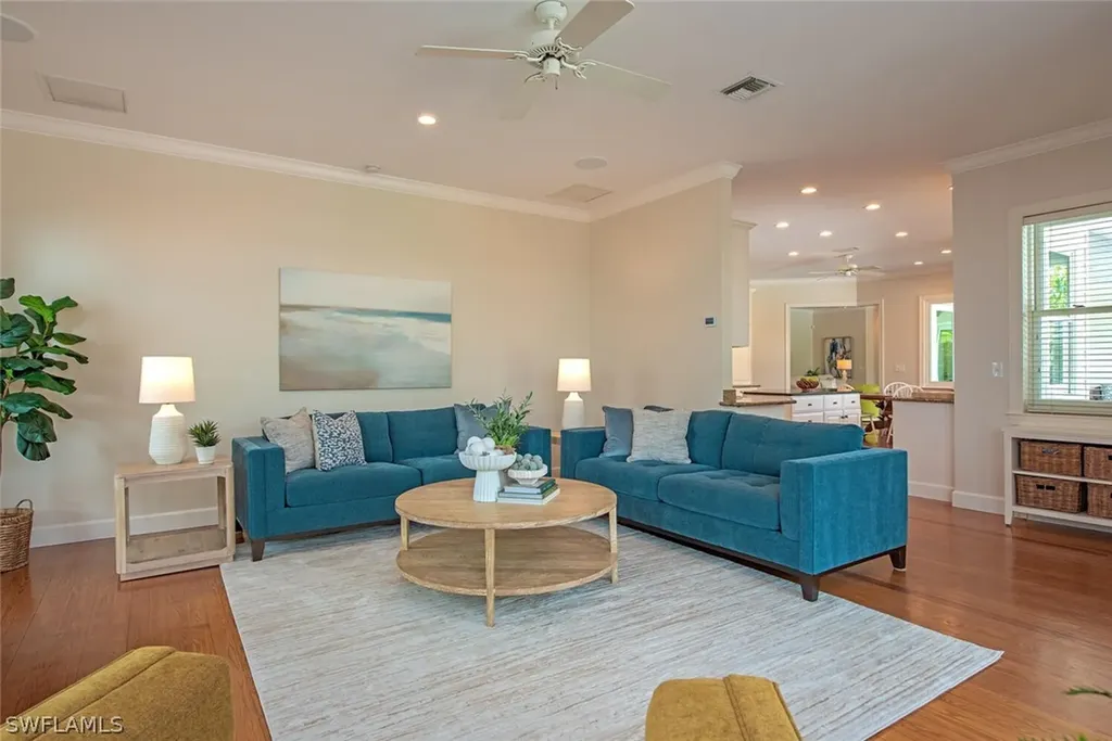 263 N Lake Drive Naples FL 34102