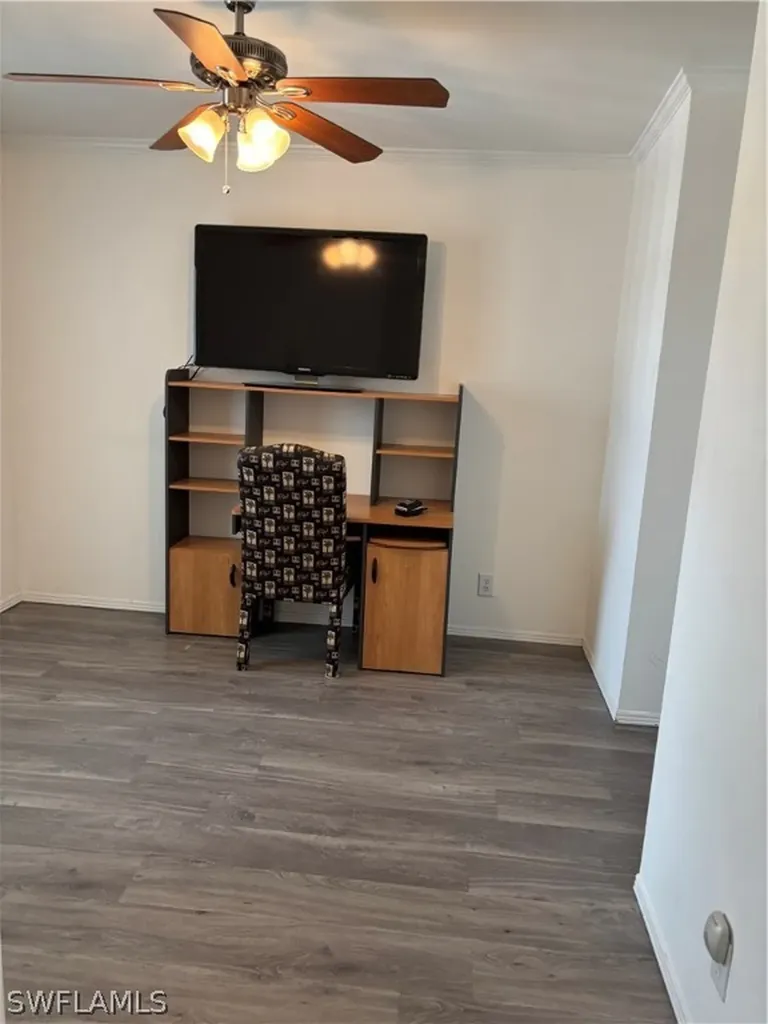 12 Aquamarine Avenue Naples FL 34114