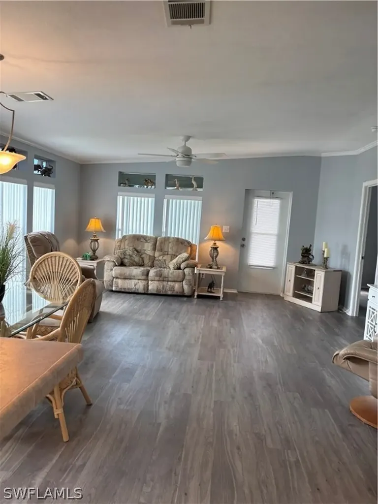 12 Aquamarine Avenue Naples FL 34114