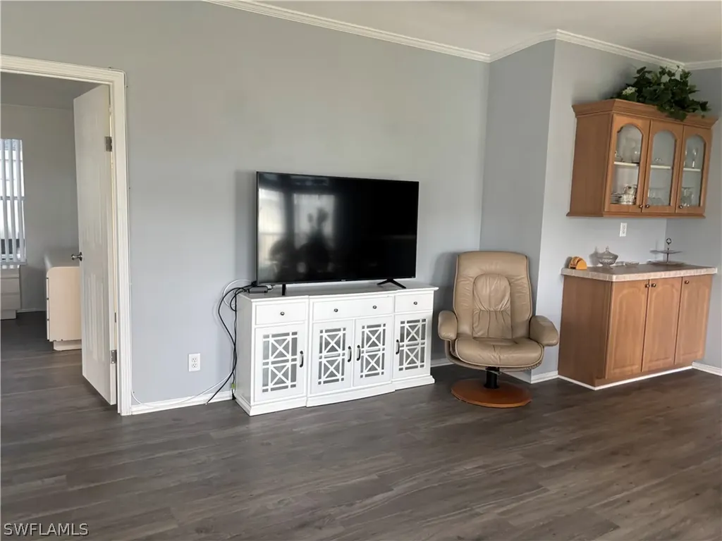 12 Aquamarine Avenue Naples FL 34114