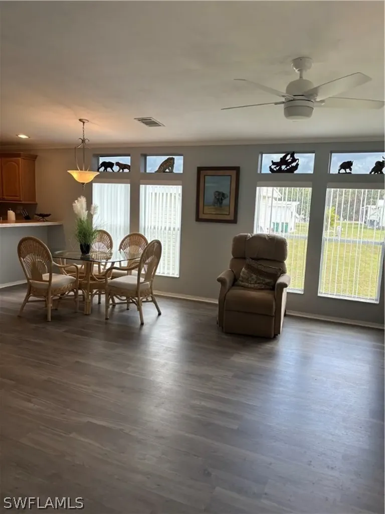 12 Aquamarine Avenue Naples FL 34114