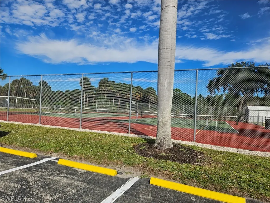 12 Aquamarine Avenue Naples FL 34114