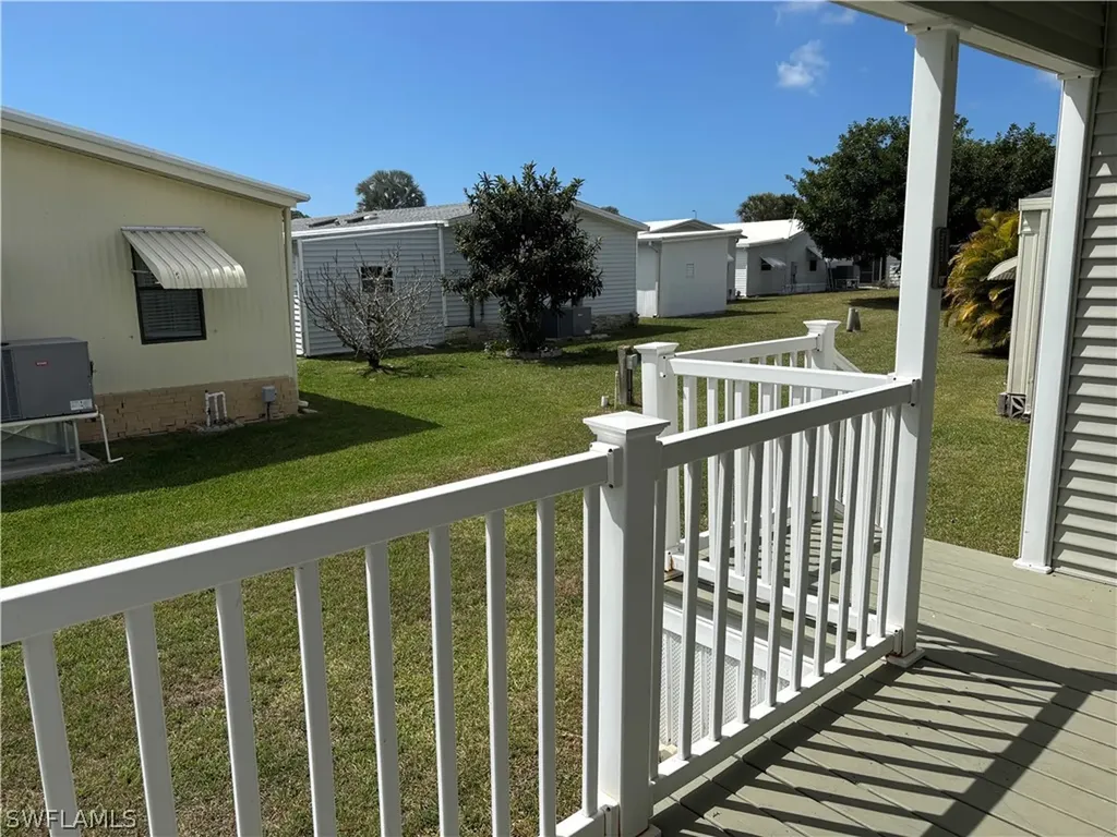 12 Aquamarine Avenue Naples FL 34114