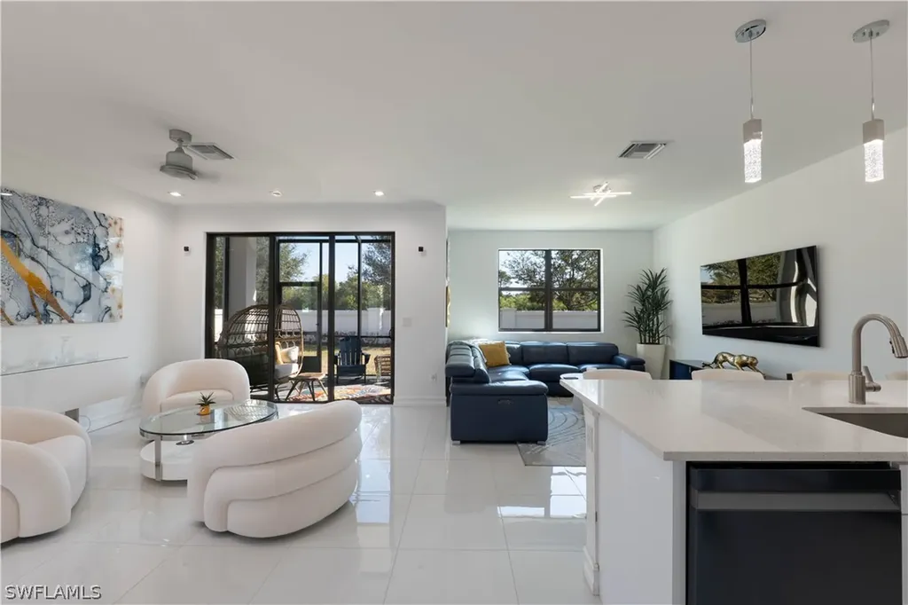 7510 Rockefeller Drive Naples FL 34119