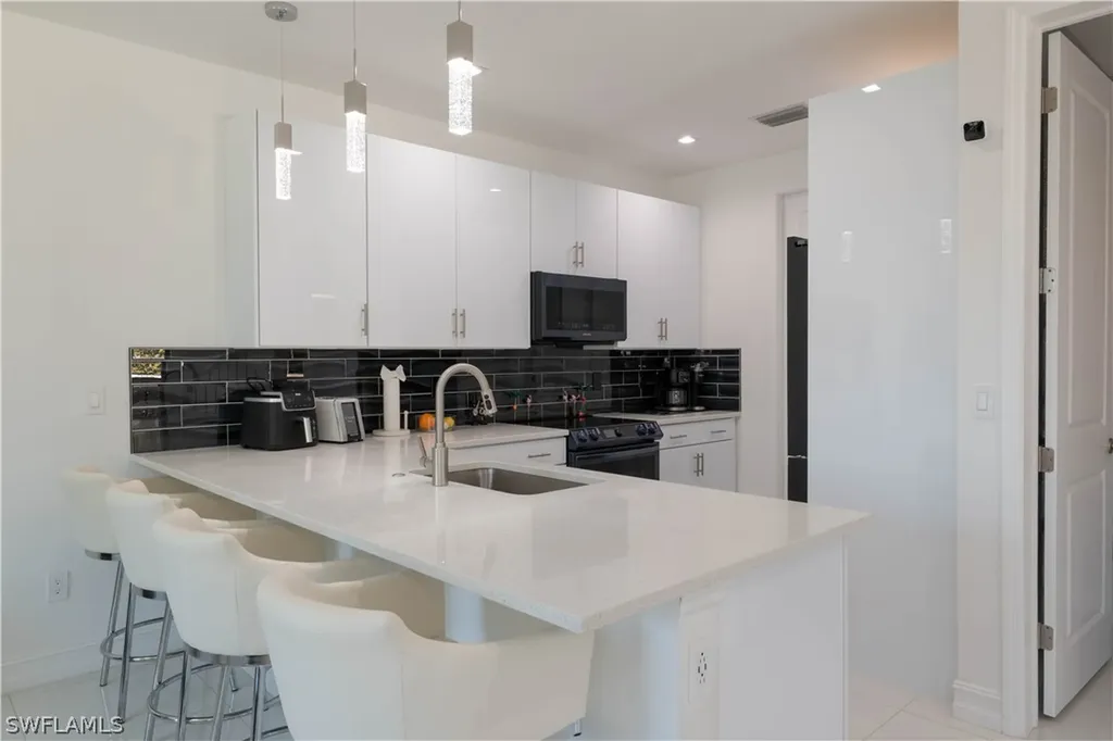 7510 Rockefeller Drive Naples FL 34119