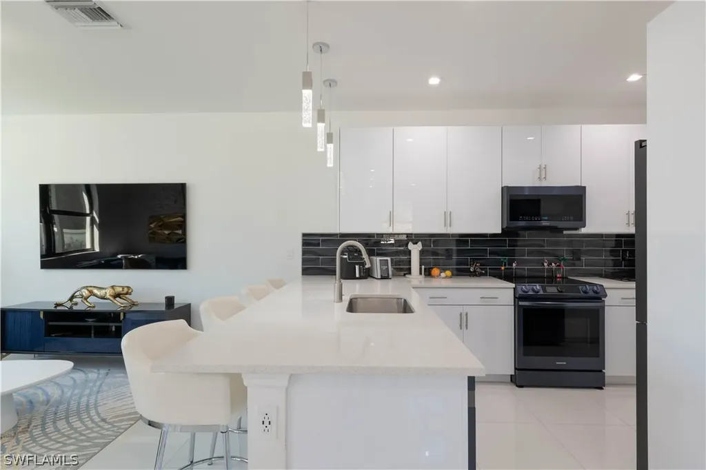 7510 Rockefeller Drive Naples FL 34119