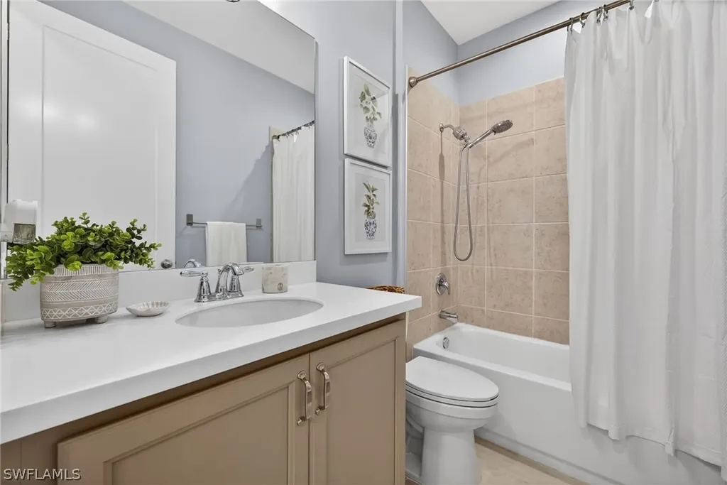 14520 Topsail Drive Naples FL 34114