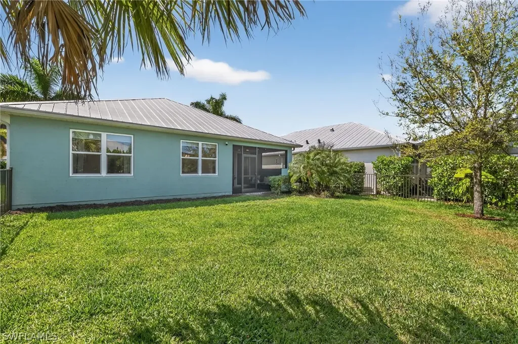 14520 Topsail Drive Naples FL 34114