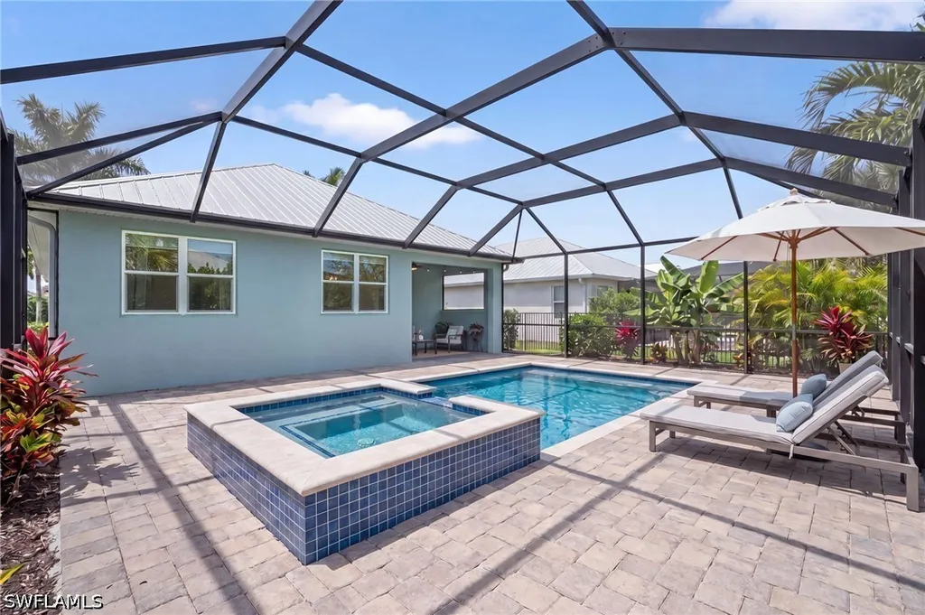 14520 Topsail Drive Naples FL 34114