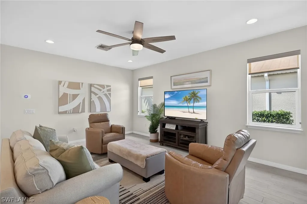 14520 Topsail Drive Naples FL 34114