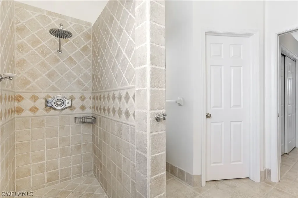 7699 Groves Road Naples FL 34109