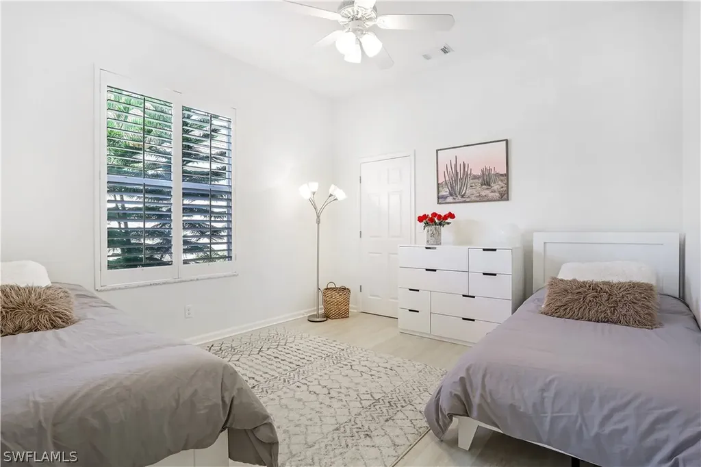 7699 Groves Road Naples FL 34109