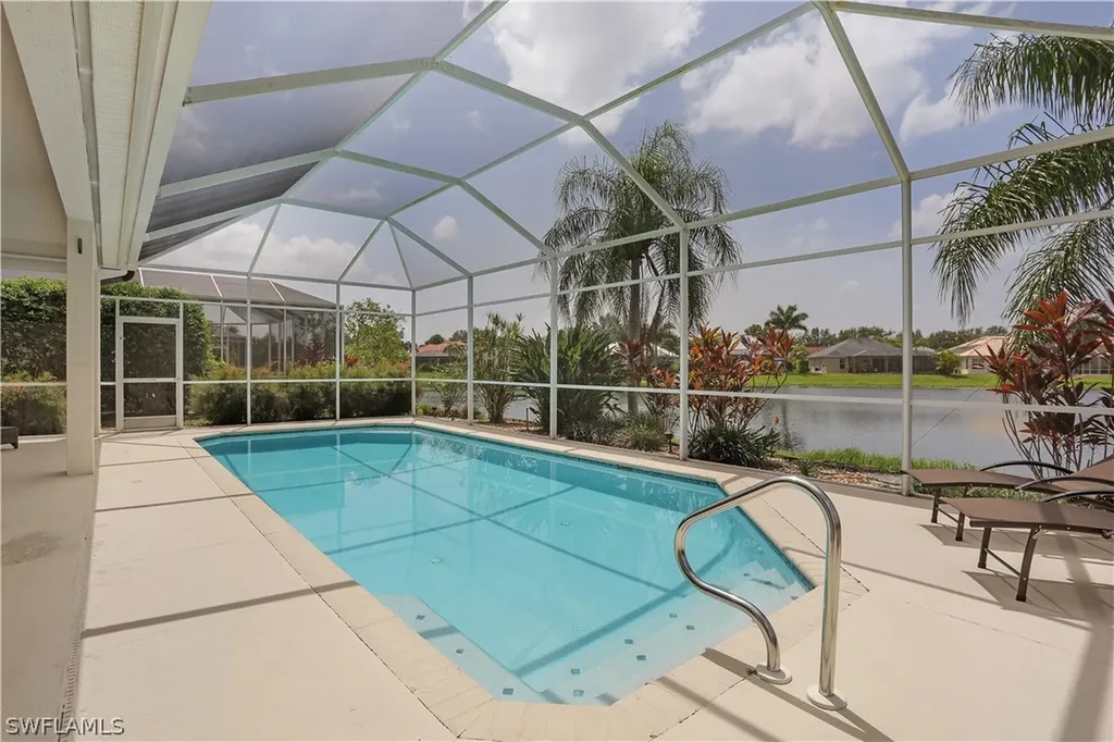 7699 Groves Road Naples FL 34109