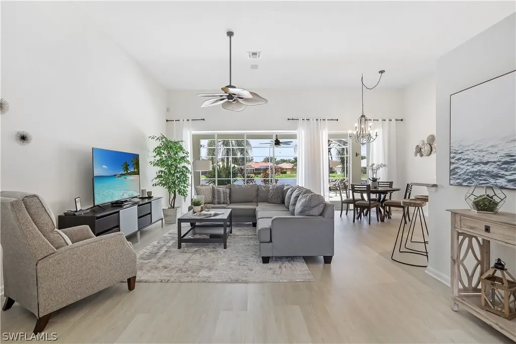 7699 Groves Road Naples FL 34109