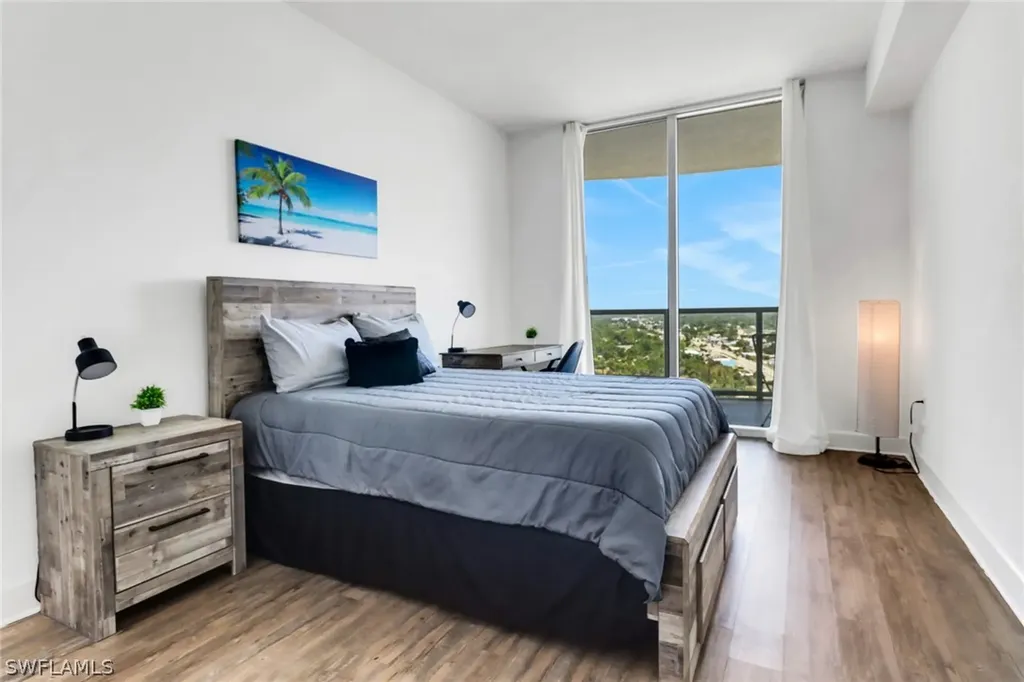 3000 Oasis Grand Boulevard Fort Myers FL 33916