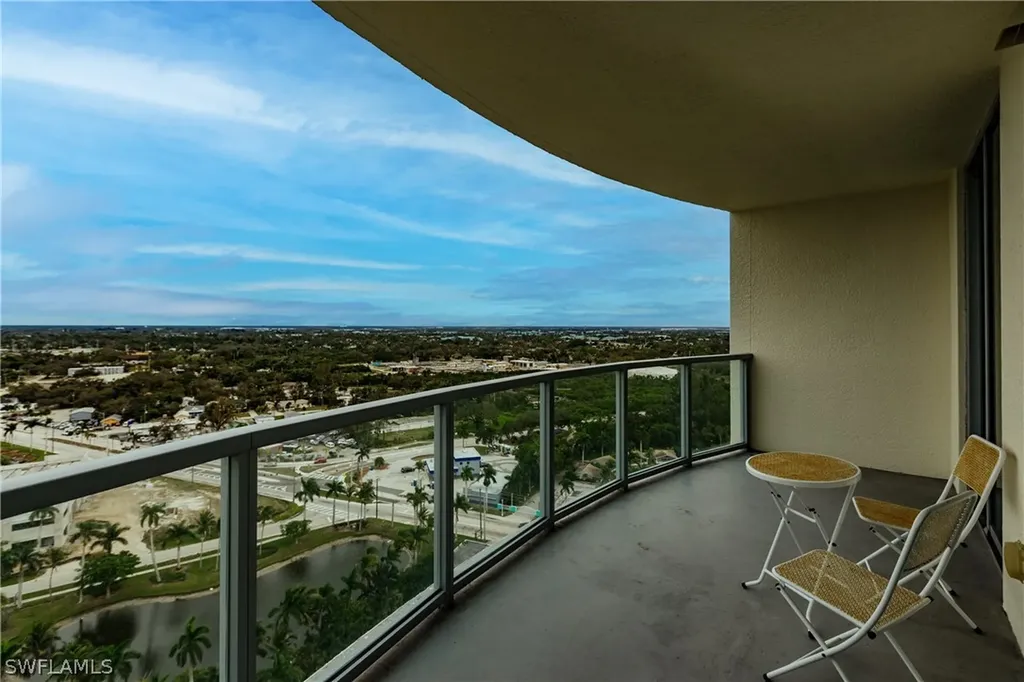 3000 Oasis Grand Boulevard Fort Myers FL 33916