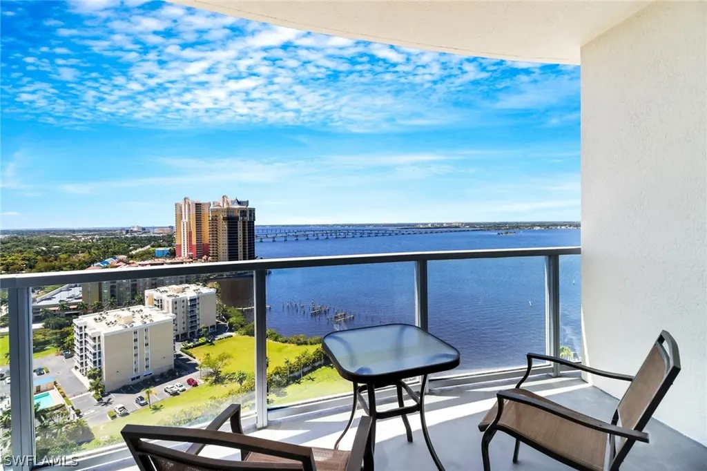 3000 Oasis Grand Boulevard Fort Myers FL 33916