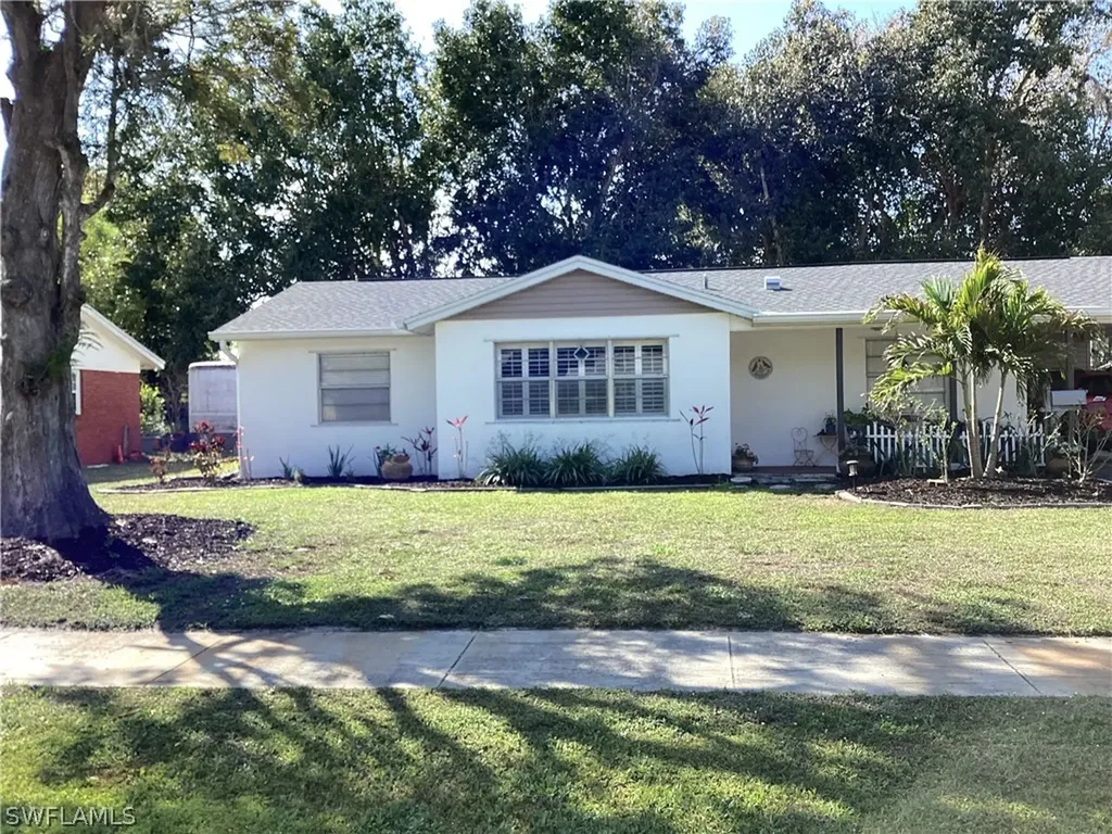 3022 Poinciana Drive Naples FL 34105