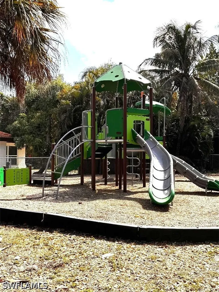 3022 Poinciana Drive Naples FL 34105