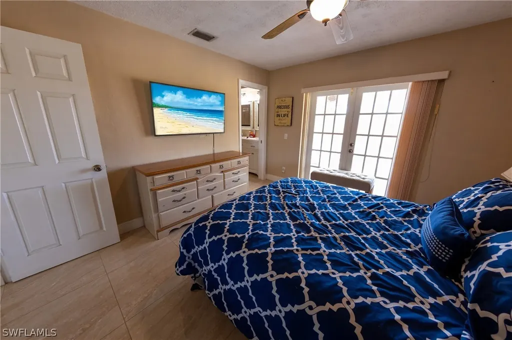 188 Gulfstream Street Marco Island FL 34145