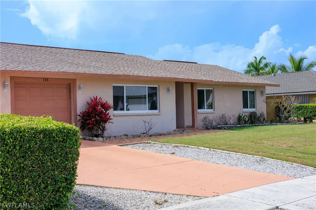 188 Gulfstream Street Marco Island FL 34145