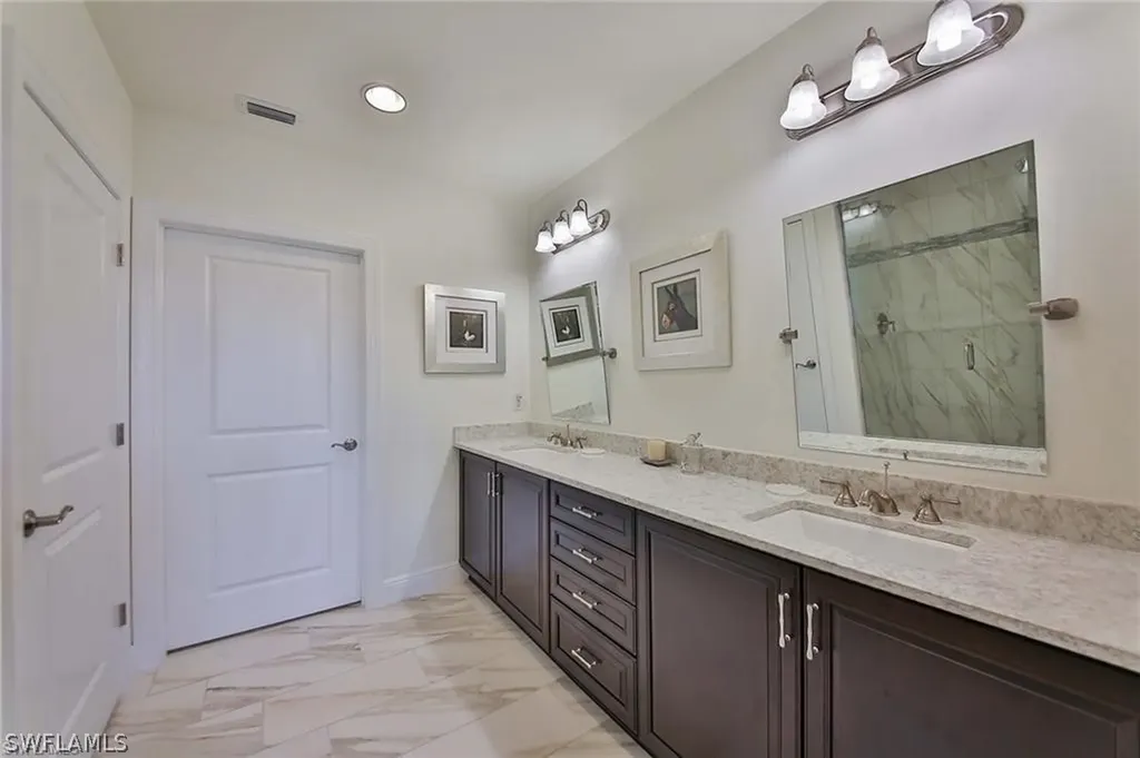 15145 Palmer Lake Circle Naples FL 34109
