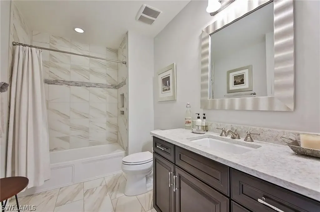 15145 Palmer Lake Circle Naples FL 34109