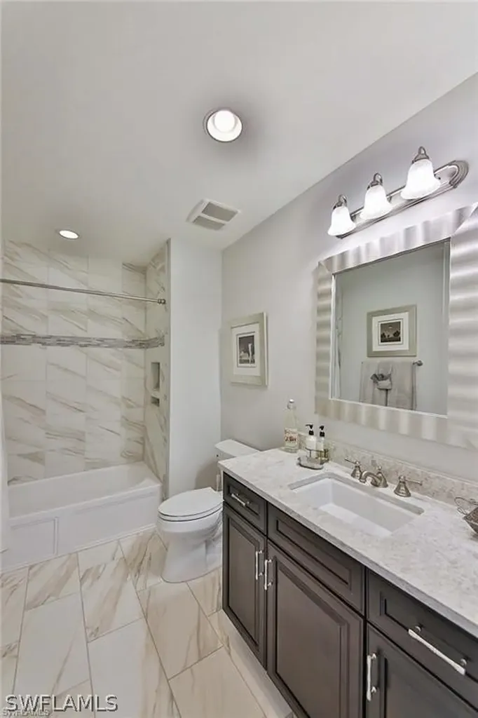 15145 Palmer Lake Circle Naples FL 34109