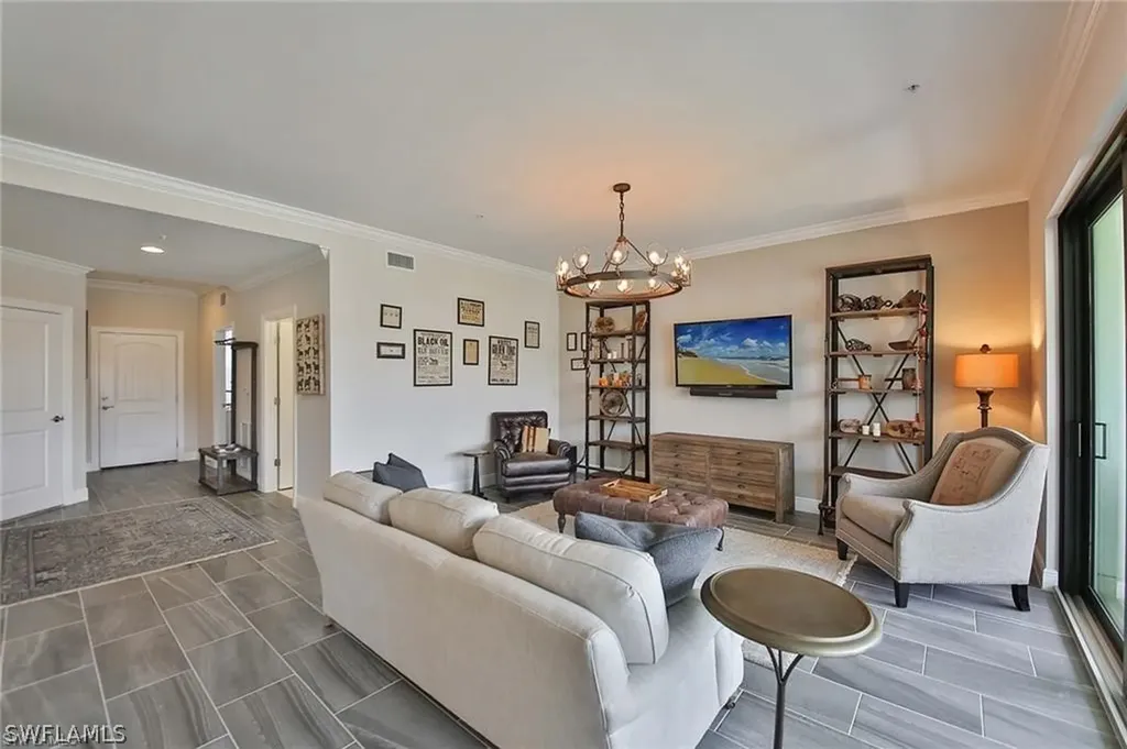 15145 Palmer Lake Circle Naples FL 34109