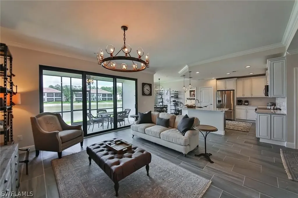 15145 Palmer Lake Circle Naples FL 34109