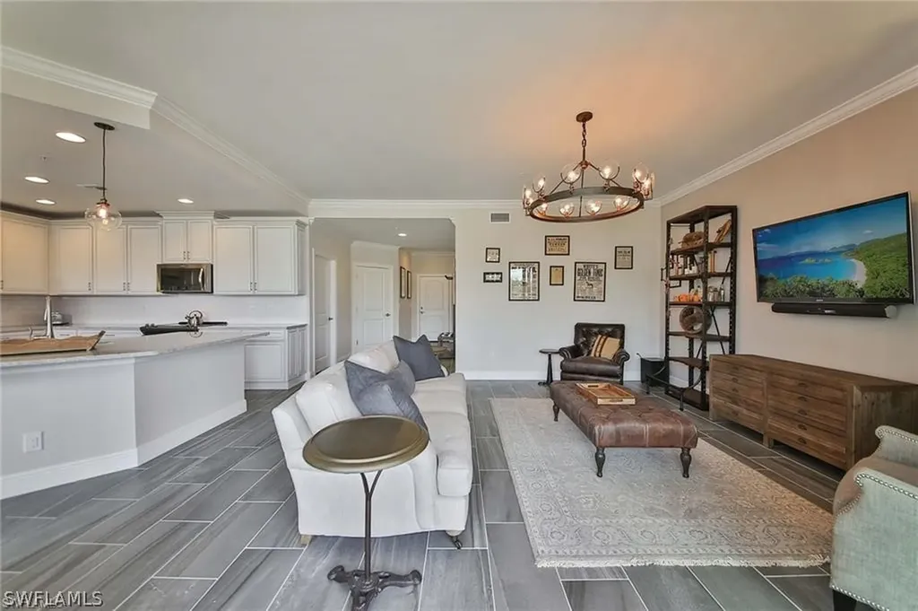 15145 Palmer Lake Circle Naples FL 34109