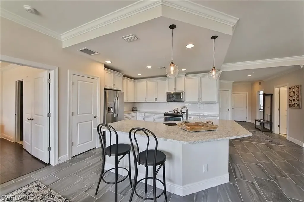 15145 Palmer Lake Circle Naples FL 34109