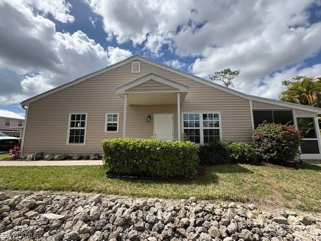 6101 Lake Front Drive Fort Myers FL 33908