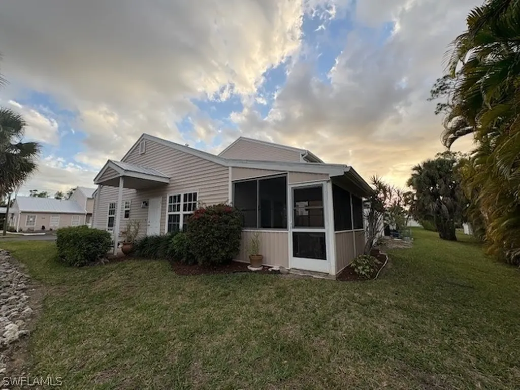 6101 Lake Front Drive Fort Myers FL 33908