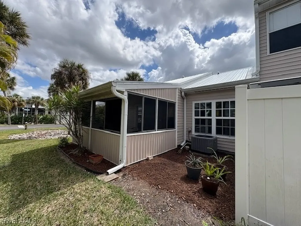 6101 Lake Front Drive Fort Myers FL 33908