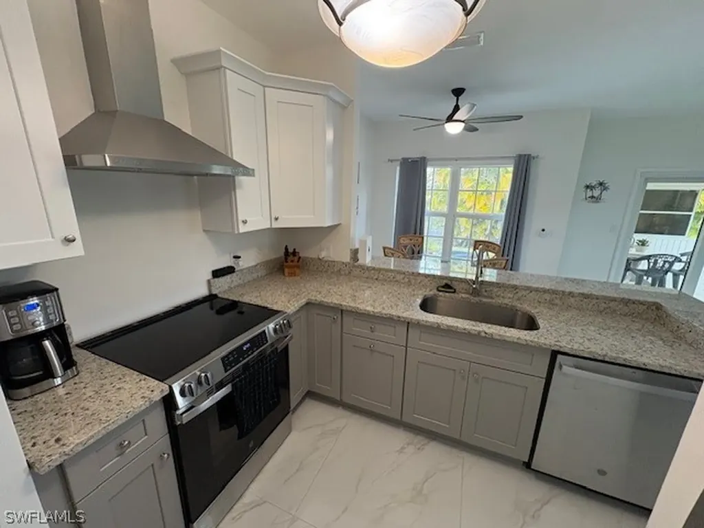 6101 Lake Front Drive Fort Myers FL 33908