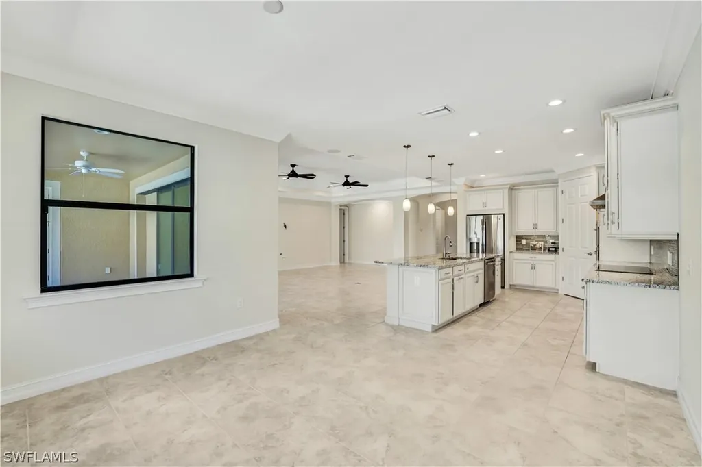 1621 Songbird Court Naples FL 34120